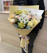 Букет цветов из:  Альстромерии, Розы и Хризантемы в Павлово Нижегородской области